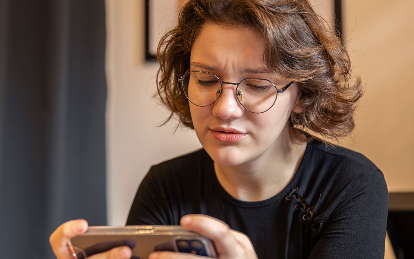 Conectados o tempo todo, sozinhos ao mesmo tempo